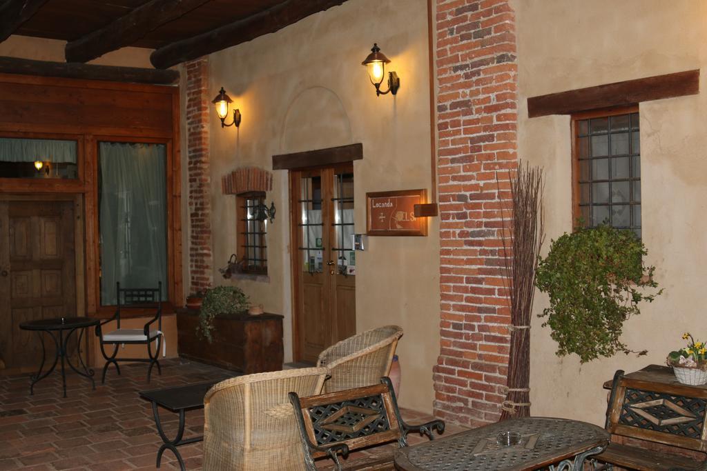Locanda Dei Gelsi Villar San Costanzo Extérieur photo
